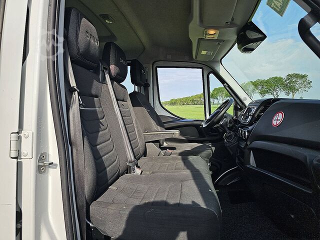 منصة التحميل IVECO DAILY 35C18 ac automaat EURO6