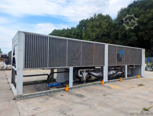 чиллер Used Industrial Chiller Climaveneta - 873 kW | With warranty