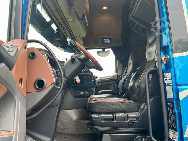 معيار SZM DAF XF 530 FT 90th anniversary edition