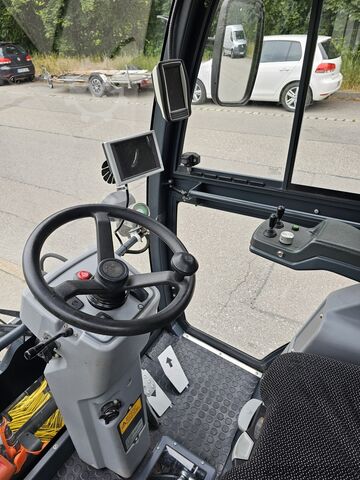 подметальная машина Hako Citymaster 1600