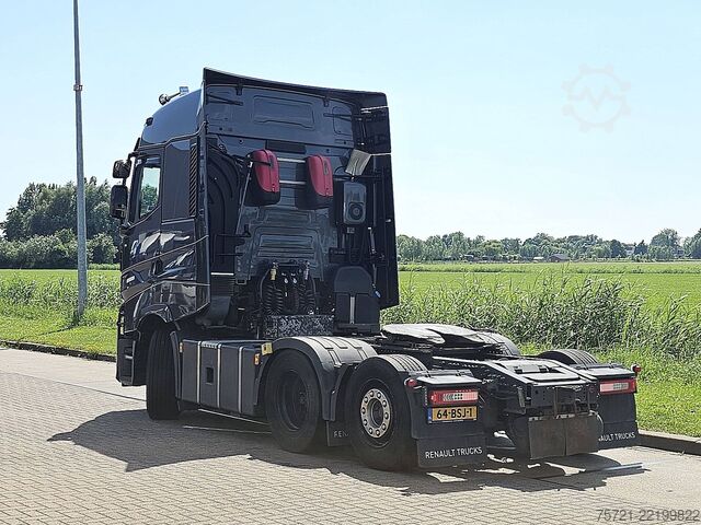 Standardni SZM RENAULT T 520 HIGH