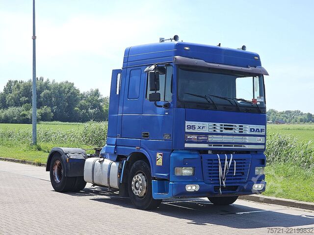 Standard-SZM DAF XF 95.380 SPACECAB EURO 2