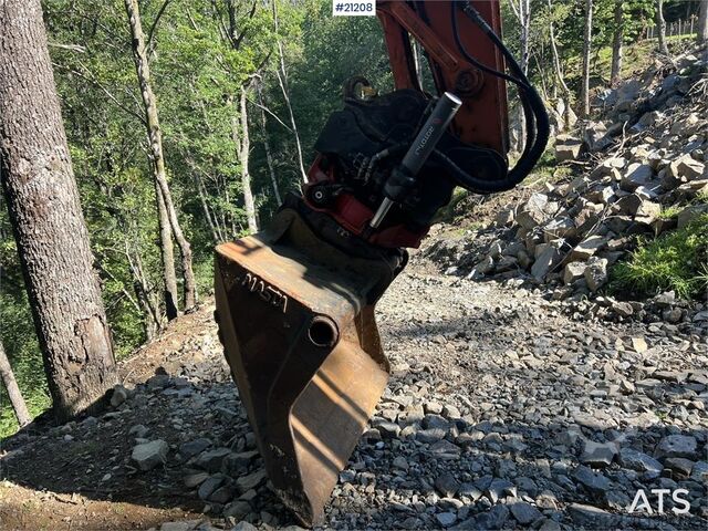 Máy xúc bánh xích Hitachi zx190lc-5B excavator w/ rototilt, sanding bucket,