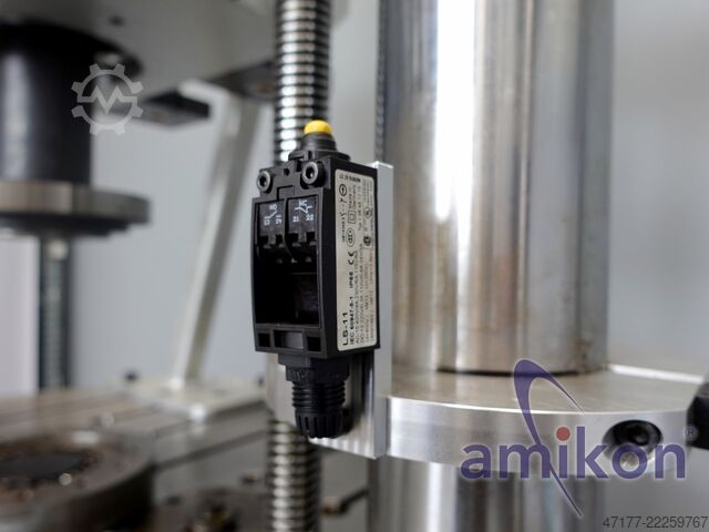 Bangku uji servo-hidrolik SincoTec Power Flow 100 kN / 2000 Nm