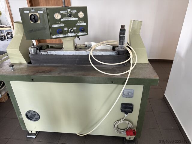 Máquina de lixação de bordas SCM  Szlifierka Krawędziowa UNILEV 15N