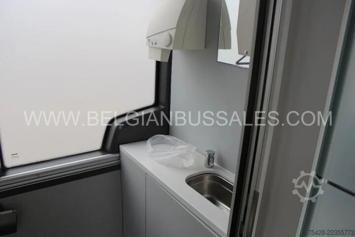Zglobni autobus MAN Lions City G  / Medical Bus / TOP / Partybus