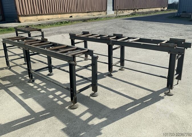 Table d'amenage à rouleaux pour scie Table d'amenage à rouleaux pour scie 