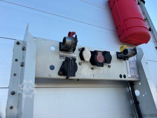 Auflieger mit Pritsche & Plane SCHMITZ SCB S3T, VARIOS, LIFTACHSE, EDSCHA-VERDECK,