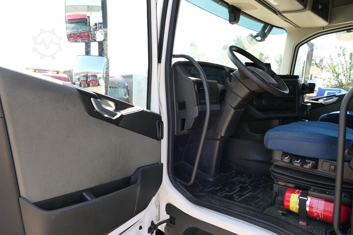 หัวลากมาตรฐาน VOLVO FH 500 Globetrotter XL-Tank Navi Euro 6