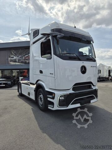 স্ট্যান্ডার্ড ট্রাক্টর Mercedes-Benz Actros 1845 LS