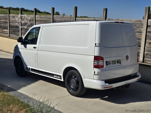 панельний фургон VW Transporter T5 Edition 2.0 BiTDI 180 ch