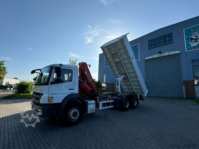 Tipper truck MERCEDES-BENZ Axor 2633 Kipper mit Kran Fassi F135