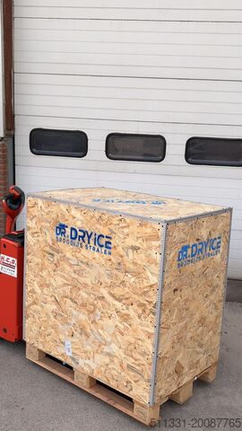 Dry ice blasting machine Cold Jet i3 Microclean DX / PALLET SHAVING