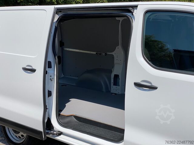 Furgone cassonato alto + lungo FIAT Scudo L3 Aut. Carplay. Navi. Klima. PDC