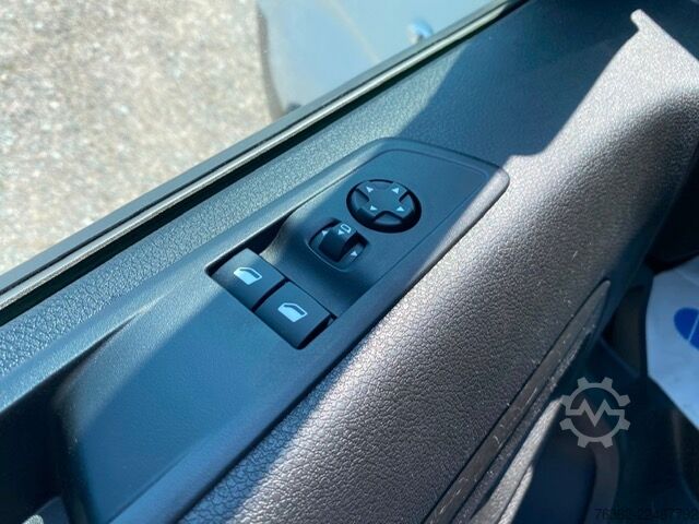Furgone cassonato alto + lungo FIAT Scudo L3 Aut. Carplay. Navi. Klima. PDC