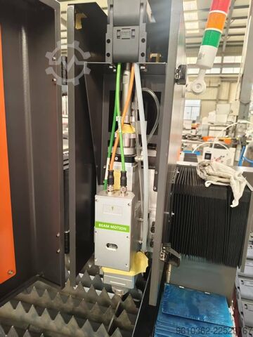 Machine de découpe laser JINAN SENKE CNC MACHINE SKL-1530F