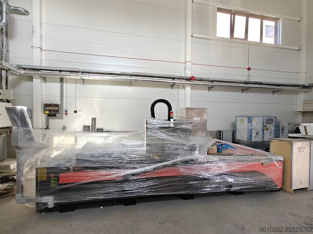 Machine de découpe laser JINAN SENKE CNC MACHINE SKL-1530F