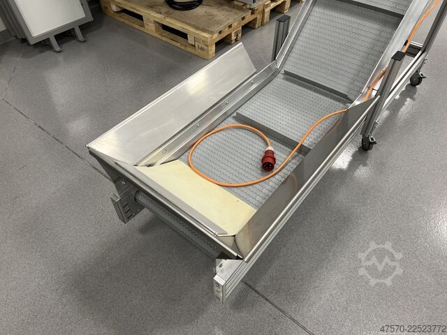 Mesin pemotong mati Conveyor belt for waste removal from guillotine, three-knife trimmer