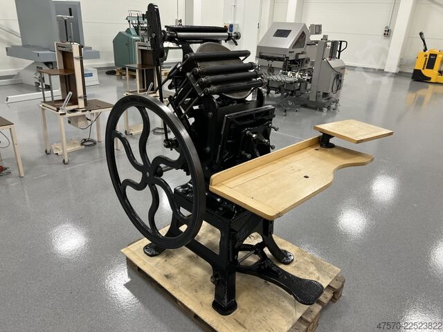 Bogtrykkerimaskine Letterpress printing press foot operated