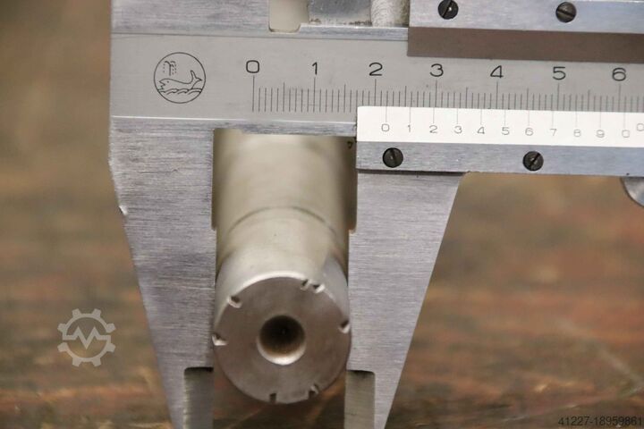 Zobrata vārpsta unbekannt Ø 42 x 220 mm / 14 Zähne