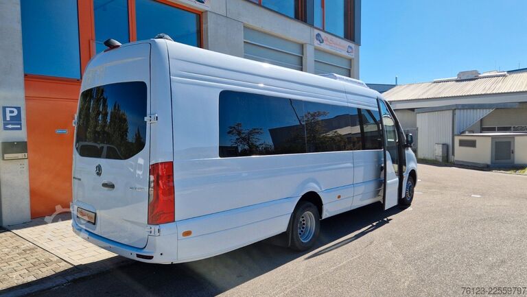 Minibusz MERCEDES-BENZ 517 Lord Comfort XXL Vorlauffahrzeug 23 SS