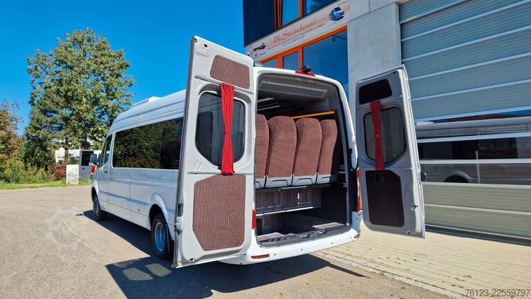 Minibusz MERCEDES-BENZ 517 Lord Comfort XXL Vorlauffahrzeug 23 SS