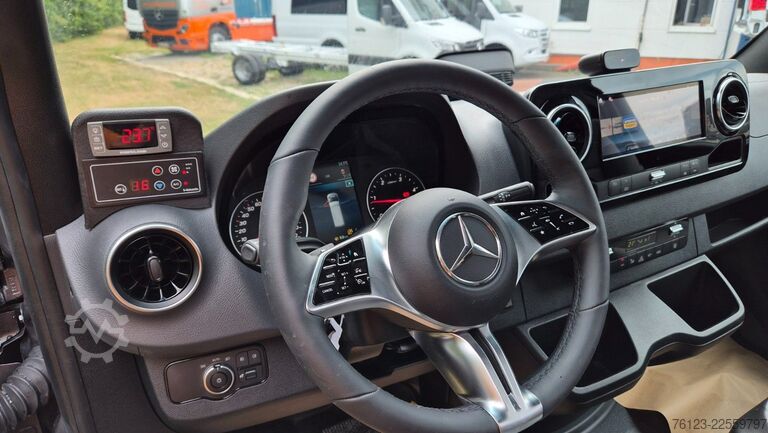 Minibusz MERCEDES-BENZ 517 Lord Comfort XXL Vorlauffahrzeug 23 SS
