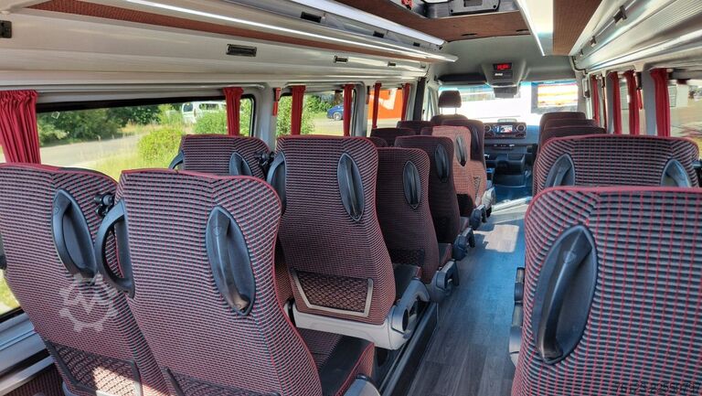 Minibusz MERCEDES-BENZ 517 Lord Comfort XXL Vorlauffahrzeug 23 SS