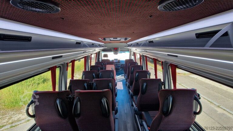 Minibusz MERCEDES-BENZ 517 Lord Comfort XXL Vorlauffahrzeug 23 SS