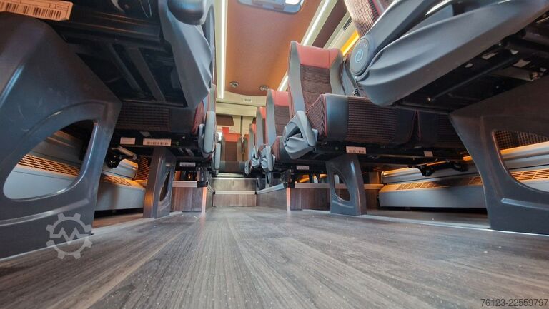 Minibusz MERCEDES-BENZ 517 Lord Comfort XXL Vorlauffahrzeug 23 SS
