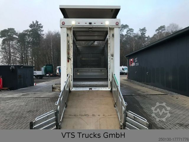 马匹运输挂车 Finkl VA 220 4 Stock Viehanhänger