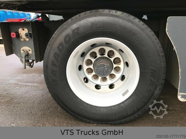 马匹运输挂车 Finkl VA 220 4 Stock Viehanhänger