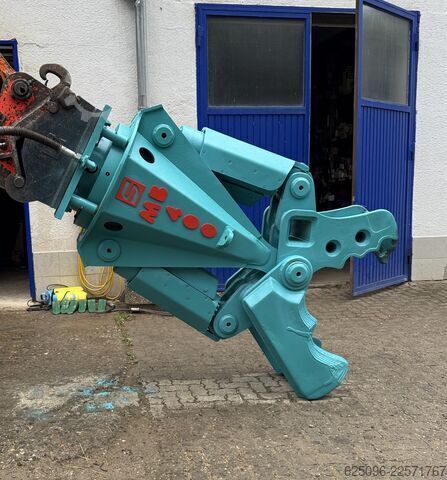  MONTABERT MB 400 mit Verachtert CW40 Kopfplatte
