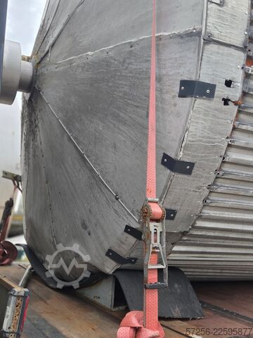 резервуар зберігання 32000l Insulated stainless steel tank with a side-mount propeller agitator