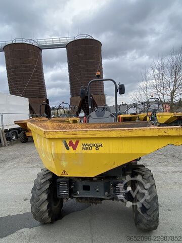 Kiper kamion Wacker Neuson DW30