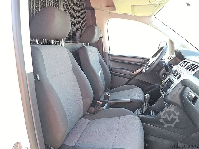 Beg pakaian VOLKSWAGEN CADDY MAXI 2.0 75Pk Navi Euro6 AC!