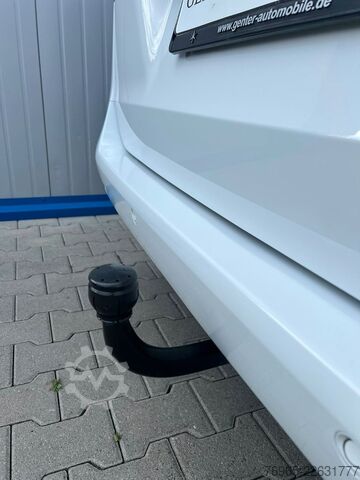 Xe van thùng kín MERCEDES-BENZ Vito 114 LANG 9G-TR. KLIMA NAVI KAMERA LED AHK