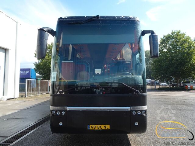 Tūrisma autobuss VAN HOOL T917 Acron, 63 Sitze