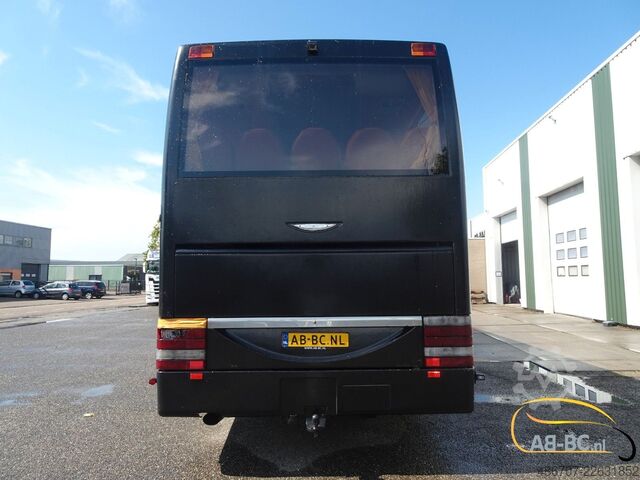 Tūrisma autobuss VAN HOOL T917 Acron, 63 Sitze