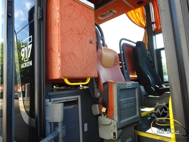 Tūrisma autobuss VAN HOOL T917 Acron, 63 Sitze