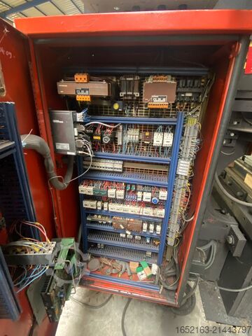 Presse plieuse amada promecam force 200tonnes amada promecam STPC200