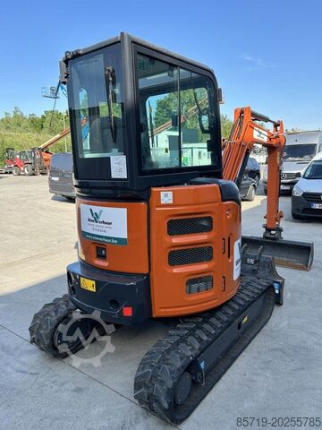 Minigraver Hitachi ZX26U-6 (9989)
