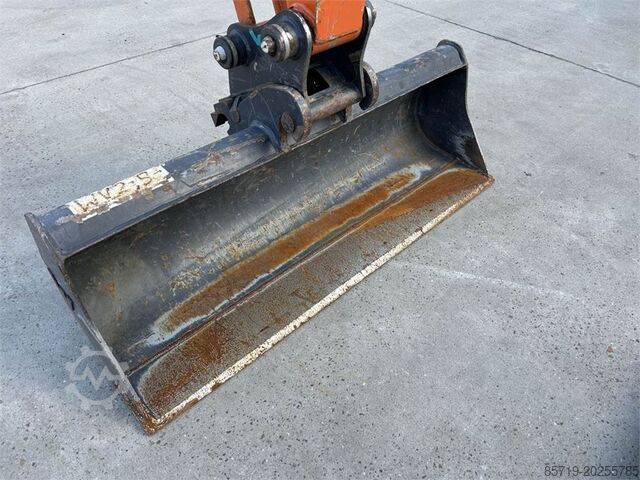 Minigraver Hitachi ZX26U-6 (9989)
