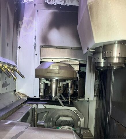 Maskineringssenter - Vertikal (APC) CHIRON DZ 08 W P+