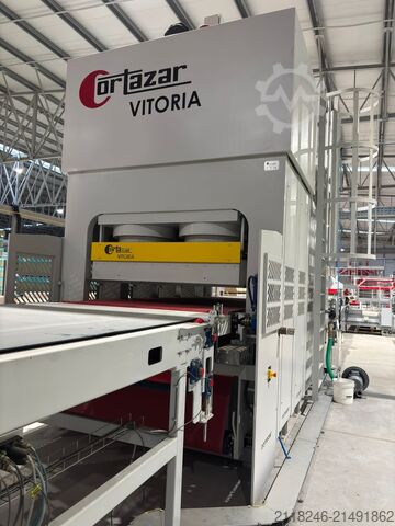Cortazar pressa 5000t - 4,7x1,8m lofttæming Cortazar Especial