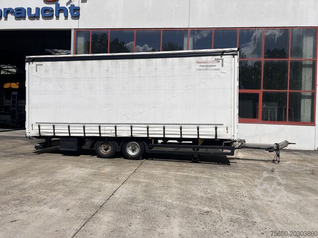 Remorcă deschisă cu prelată Möslein TPW 105 D Schwebheim  Tandemplanenanhänger durchladbar