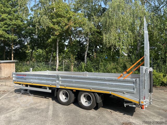 Reboque com plataforma rebaixada Möslein TT 14  14,4 t TandemtiefladerNeufahrzeug