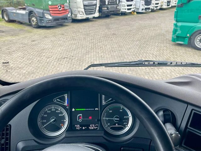 Estándar-SZM DAF XF 530 PARKING CLIMA, FRIGO