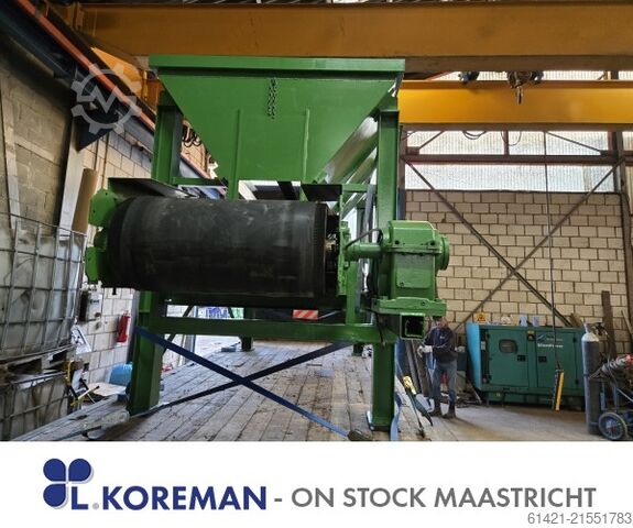 สายพานลำเลียงแบบปรับปริมาณ Kleemann พร้อมกรวยป้อน Kleemann A-A   Dosing Belt Conveyor Kleemann with Hopper