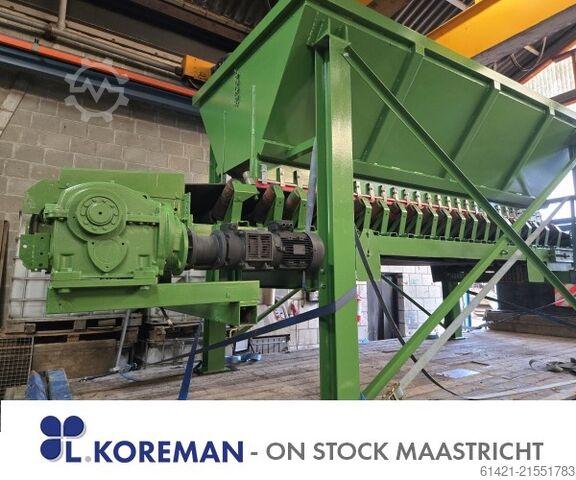 สายพานลำเลียงแบบปรับปริมาณ Kleemann พร้อมกรวยป้อน Kleemann A-A   Dosing Belt Conveyor Kleemann with Hopper